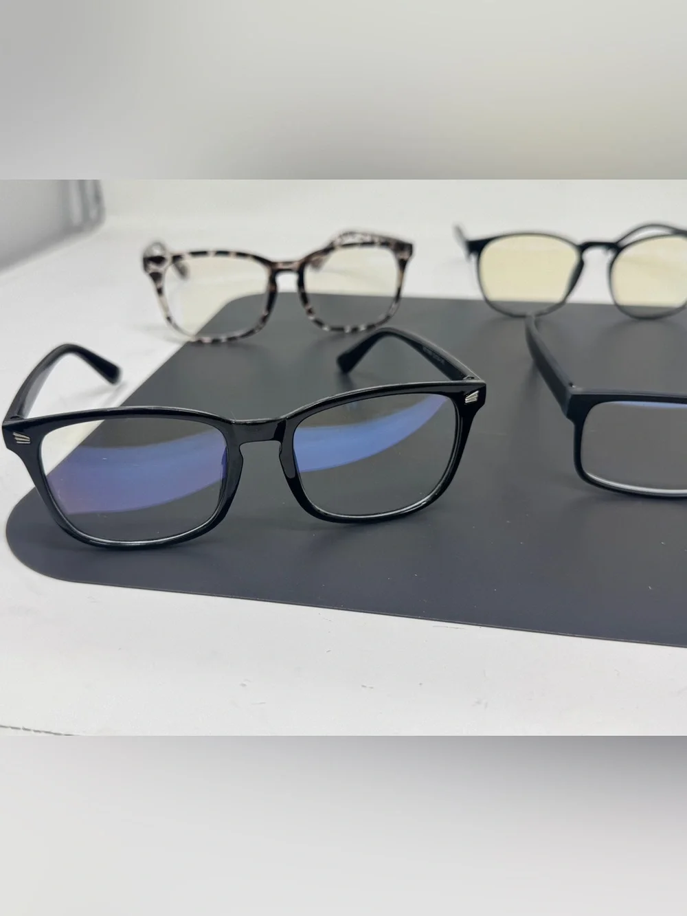 Blue Light Filter Reading Glasses Lot of 5 - no strength